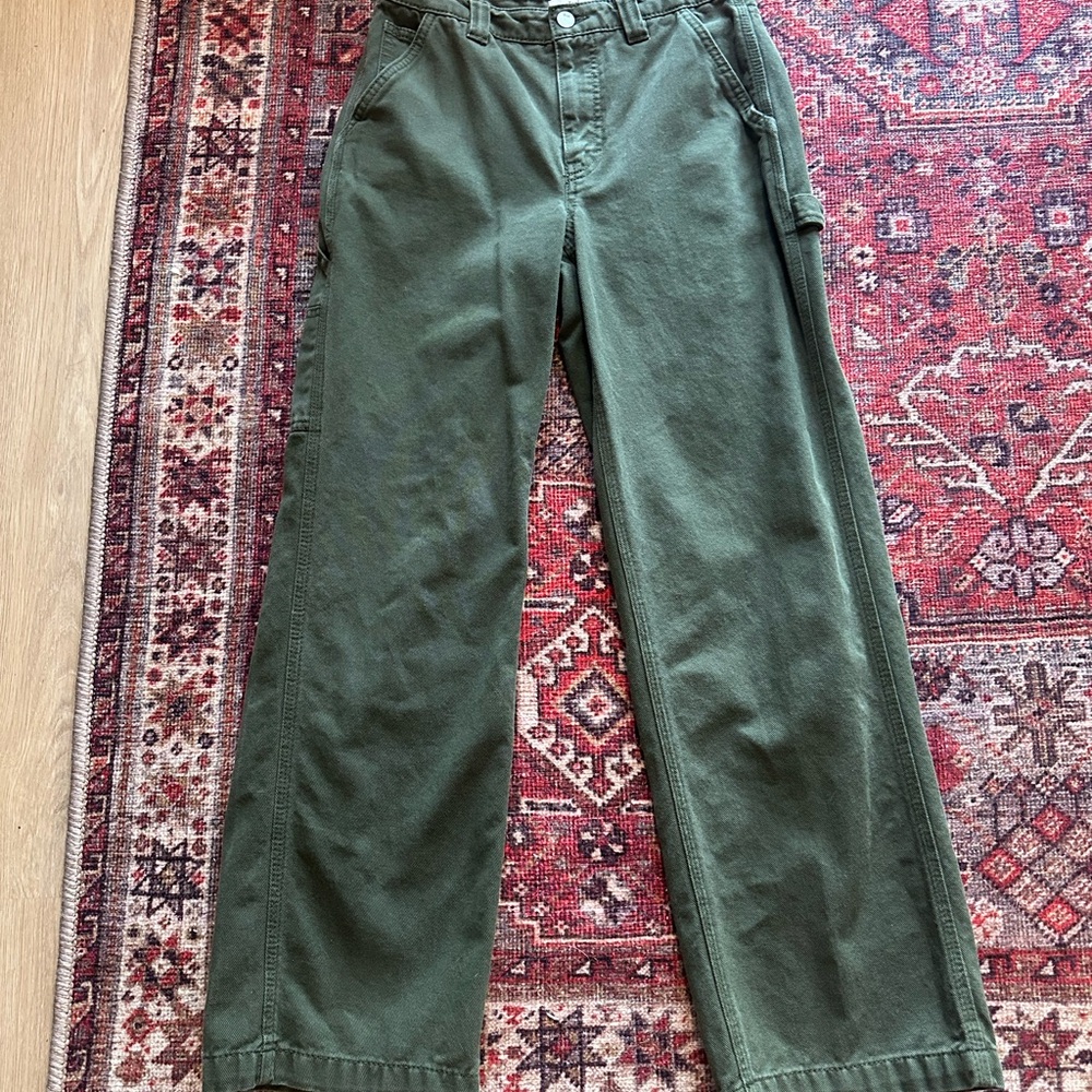 GREEN ARITZIA TNA CARGO PANTS